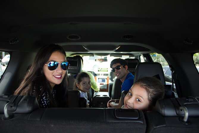 Luxury SUV arrivals from Cancun Airport one way - A Calm Exit From Cancun Airport