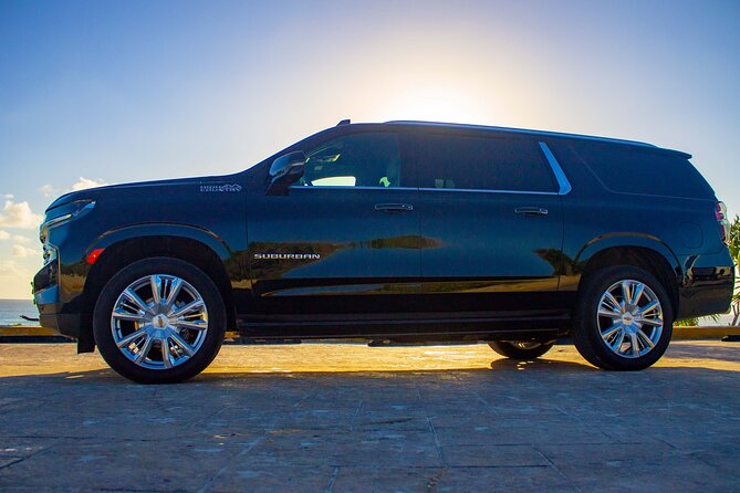 Luxury Suv Departures from Cancun Hotel Zone to Airport - A private ride for the last 45 minutes