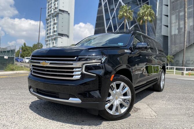 Luxury Suv from Cancun One Way International Airport - Inside the private SUV