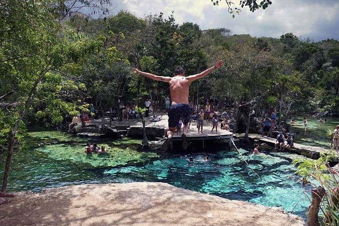 MAGIC BACALAR, 7 Colors Lagoon & Cenote Azul. Transport included - Bacalar town gives you a quick local look