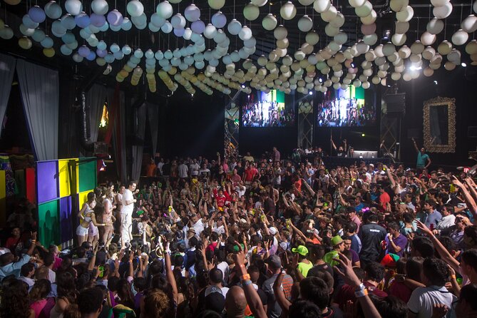 Mandala Cancun NightClub - What the staff and atmosphere add