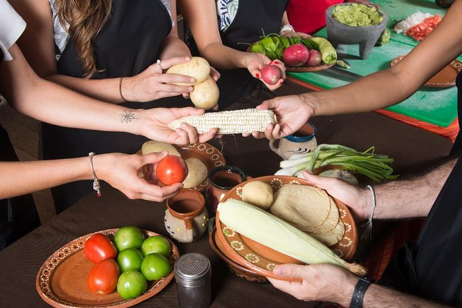 Mexican Cooking Class with fresh Local Market ingredients selection and transpor - Group size, timing, and the hands-on question