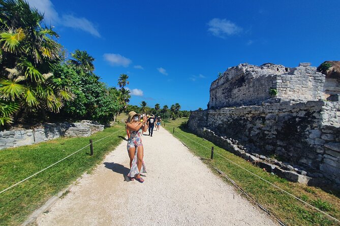 Mother Nature, Tulum and beach paradise with lunch - Shopping on Fifth Avenue in Playa del Carmen