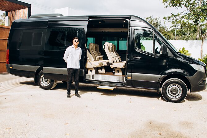 One way Private Transfer Cancun - Cancun International Airport - Who will get the most from this transfer