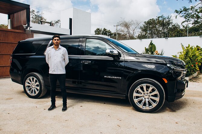 One Way Private Transfer Cancun Int Airport-Cancun Hotel Zone - Finding your driver inside Cancun International Airport