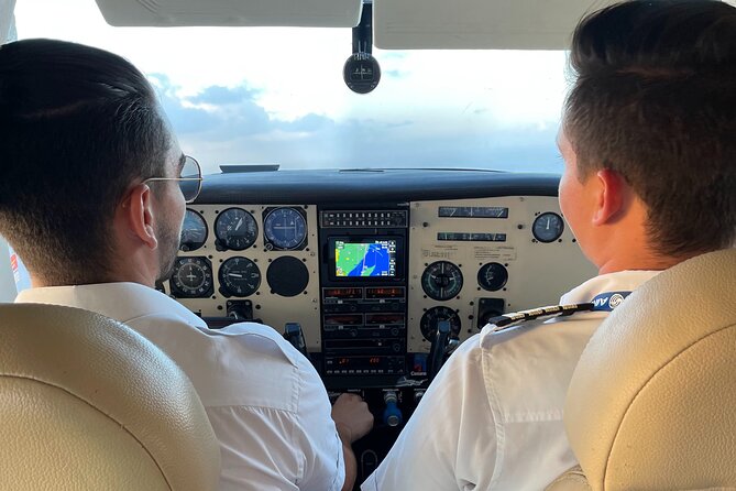 Plane rental Cancun to Cozumel - Landing at Cozumel International Airport