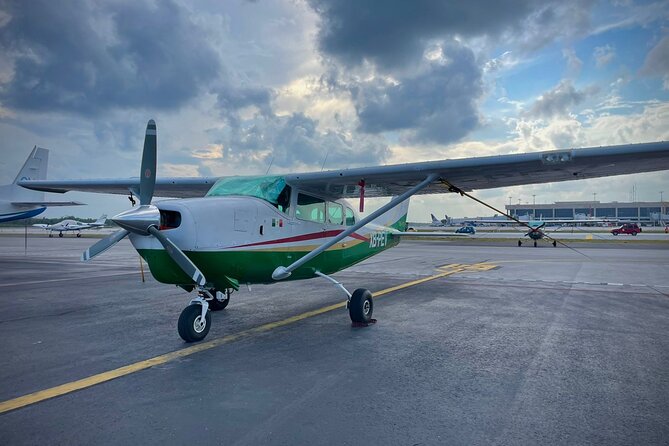 Plane rental Cancun to Cozumel - Meeting your concierge at Cancun FBO