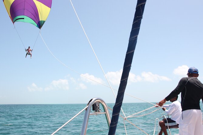 Plus Full Day Catamaran Tour to Isla Mujeres All Inclusive - Group size, timing, and what can go wrong