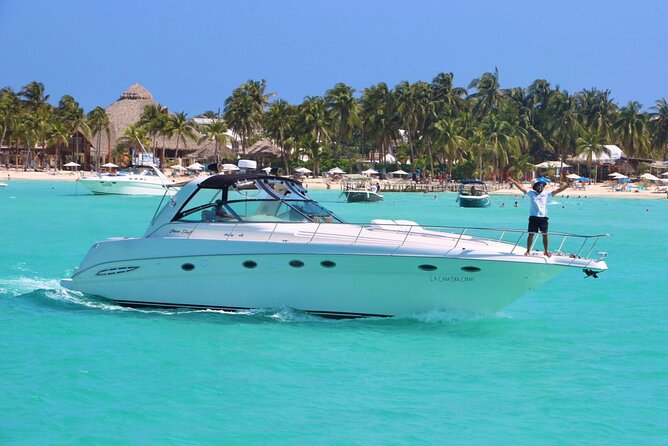 Private 50FT Yacht Rental in Cancún P8 - A private boat day beyond Cancun’s hotel zone