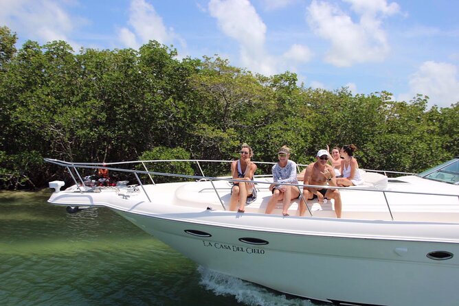 Private 50FT Yacht Rental in Cancún P8 - Who will enjoy this yacht rental most