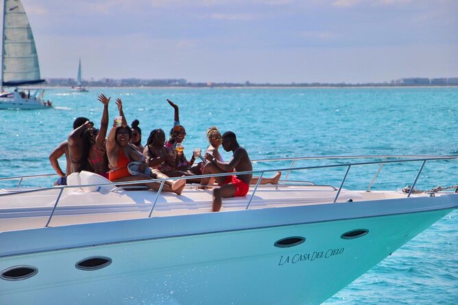Private 50FT Yacht Rental in Cancún P8 - Why the two-hour option is a different product
