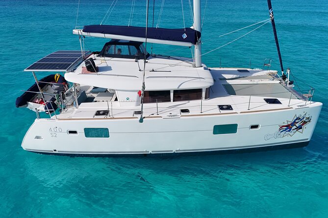Private Catamaran Tour to Isla Mujeres - Sailing from Cancun with Jorge and the crew