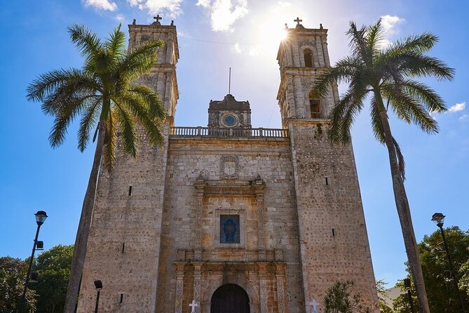 Private Chichen Itza, Cenote & Valladolid All Inclusive Tour - The guide and the sound of the tour