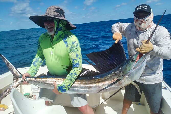 Private Deep Sea Fishing Tour in Isla Mujeres and Cancun - A 7:00 am Start from Isla Mujeres or Cancun
