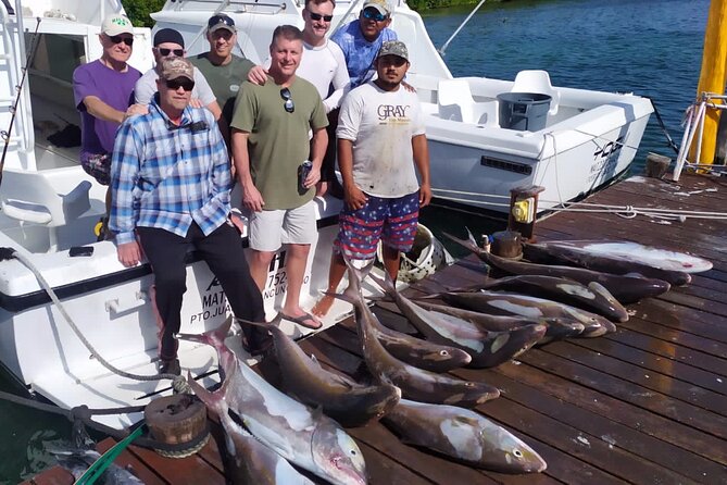 Private fishing charter Bertram 31ft 6 pax max if you don't fish you don't pay - What the $399 price really buys you