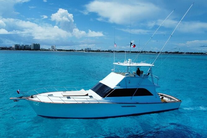 Private Full Day Tour by Yatch in Cancún - A private yacht day from Cancun