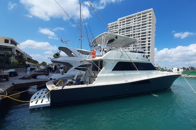 Private Full Day Tour by Yatch in Cancún - Starting at Residencial Nautilus