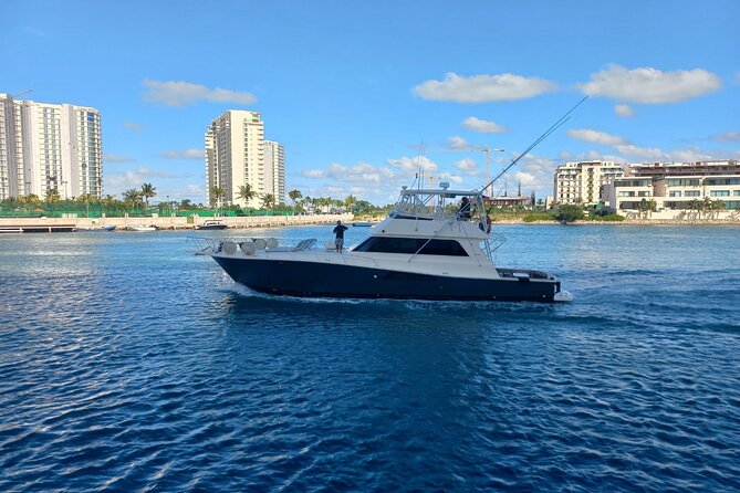 Private Full Day Tour by Yatch in Cancún - Isla Mujeres for a longer stop