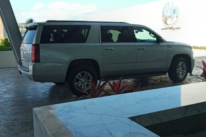 Private luxury transportation from CUN Airport to Puerto Morelos - Small comforts that make a difference
