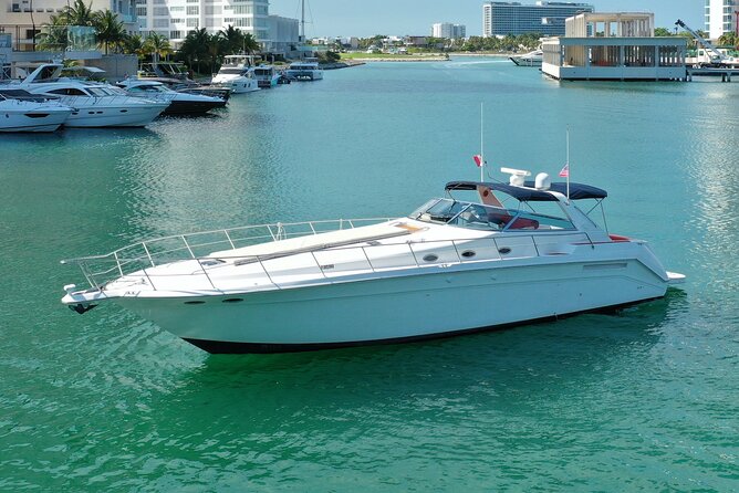 Private Luxury Yacht 55FT Rental in Cancun - Food, drinks, music, and onboard comfort
