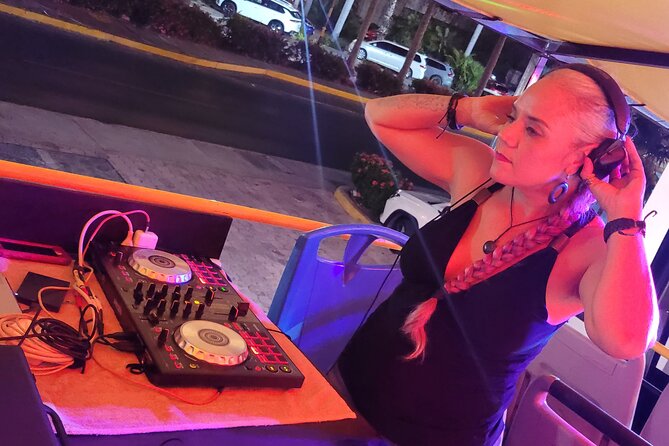 Private Party Bus Loop in Cancun - Music, Lights, and the Onboard Setup