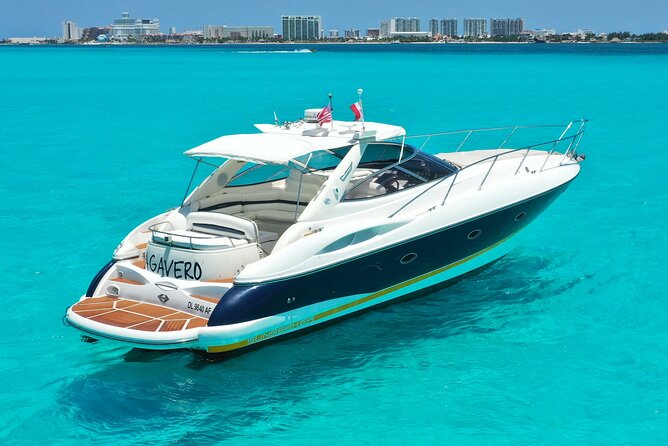 Private Premium Yacht 46FT Rental in Cancún - Eight hours gives the route room to breathe