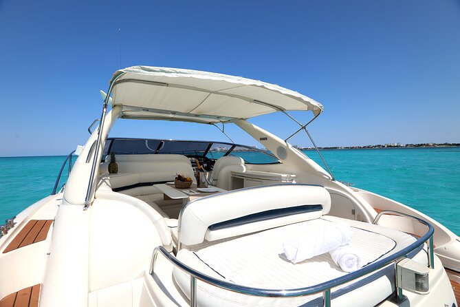 Private Premium Yacht 46FT Rental in Cancún - The yacht, water gear, and onboard supplies