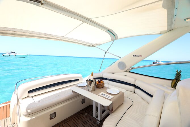 Private Premium Yacht 46FT Rental in Cancún - Swimming, snorkeling, and the problem of rough water