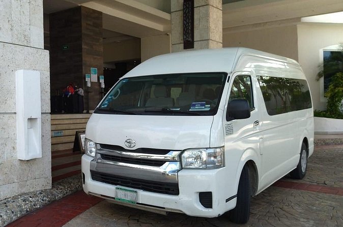 Private Roundtrip Transportation CUN Airport-Puerto Morelos - Who gets the best value from this ride