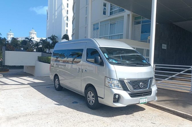 Private Roundtrip Transportation from Cancun Airport - Luggage, baby seats, and access