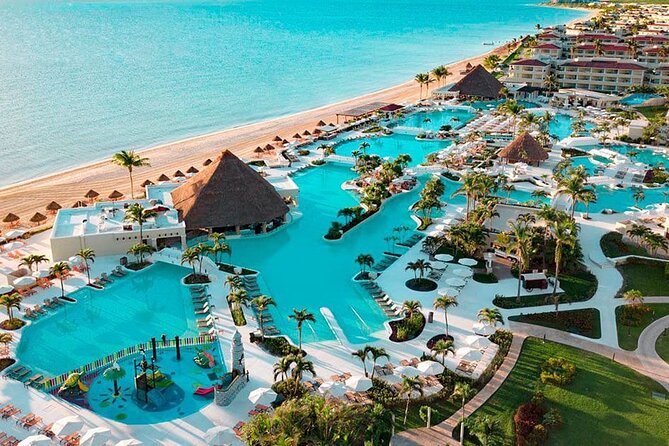 Private Shuttle in Cancun Airport and Moon Palace Sunrise - Key points for your Cancun arrival