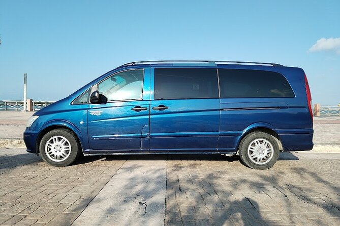 Private shuttle service to Cancun Airport, from hotel or lodging - Choosing among the possible vehicles