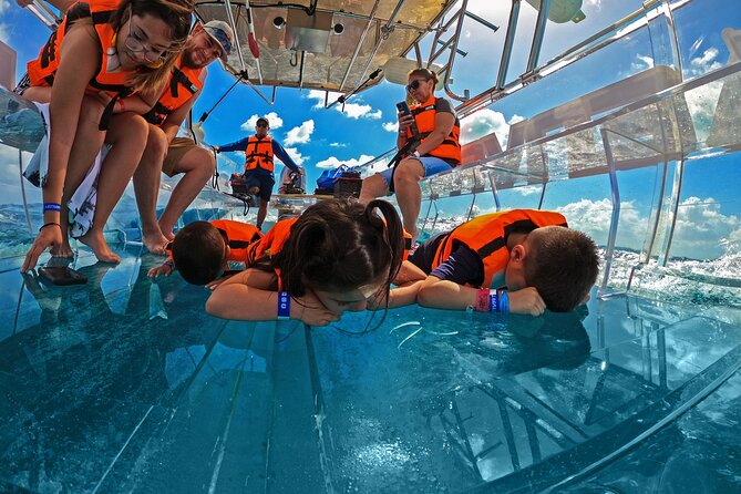 Private Tour Isla Mujeres excursion in Transparent Boat - What private really means here
