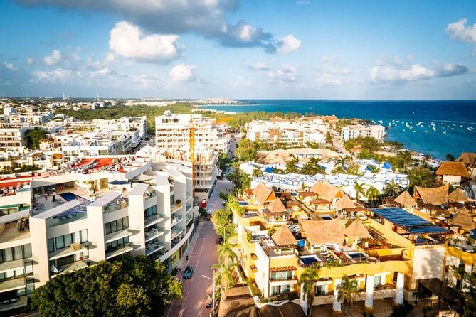 Private Transfer: Cancun Airport CUN to Playa del Carmen in SUV - Inside the private SUV