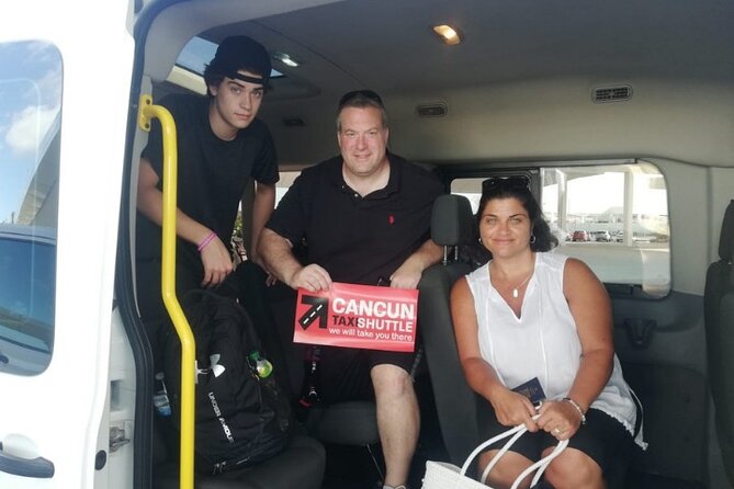 Private Transfer from Cancun Airport to Cancun Hotel Zone - The 30-minute ride through Cancun