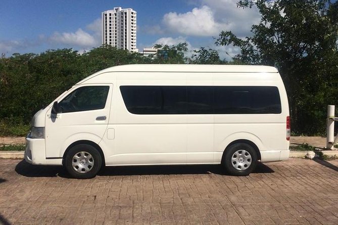Private Transfer From Cancun Airport to Hotel Zone - The 20 to 25 minute ride to Boulevard Kukulcan