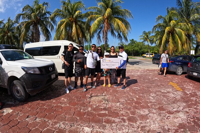 Private transfer to Cancun Airport to Hotel Zone - Driver quality and passenger safety