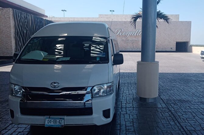 Private transportation from CUN Airport to Cancun Hotel Zone - Communication is the strongest part of the service