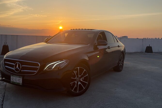 Private Transportation from Zona Hotelera CUN To Cancun Airport - What the 20 to 35 Minute Journey Is Like