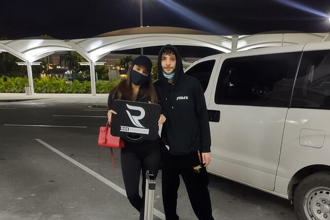 Private transportation one way Airport Cancun-Tulum Center - What the driver service is like