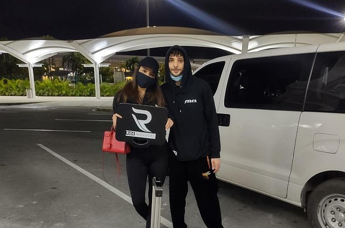 Private transportation one way Airport Cancun-Tulum Center - Clean vehicles, personal space, and group comfort