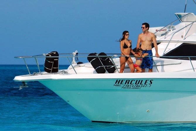 Private Yacht - 46 ft SeaRay Cancun Bay Snorkel 23P4 - What happens on the two-hour Cancun Bay cruise