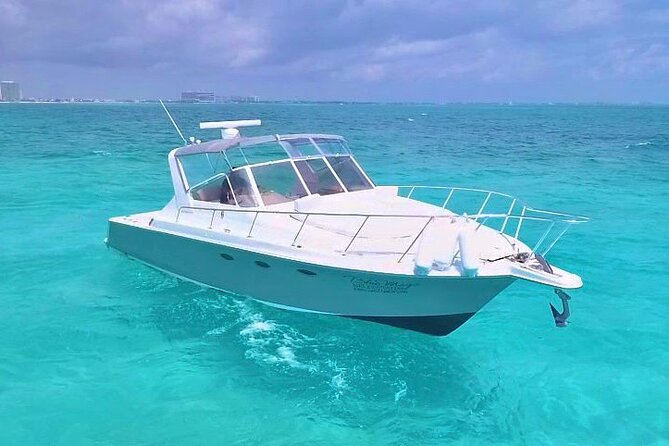 Private Yacht Cancun 42ft up to 8 people - What the two-hour Cancun Bay cruise includes