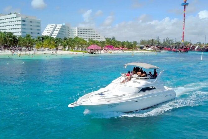 Private Yacht Rental Sea Ray 46ft Cancun 23P3 - Crew service, personalization, and celebrations