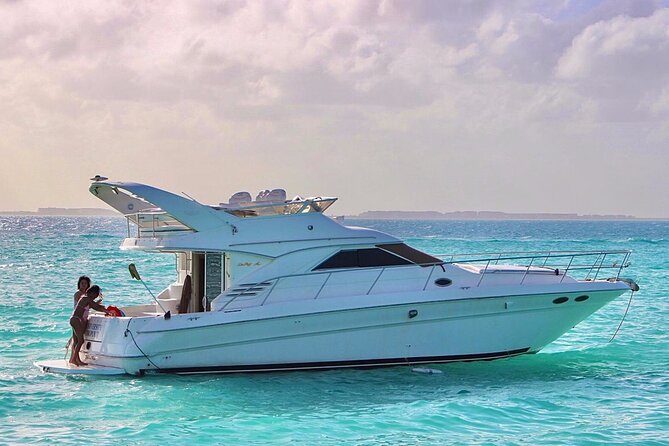 Private Yacht SeaRay 46ft Cancun 25P17 - Choosing between two hours and four hours
