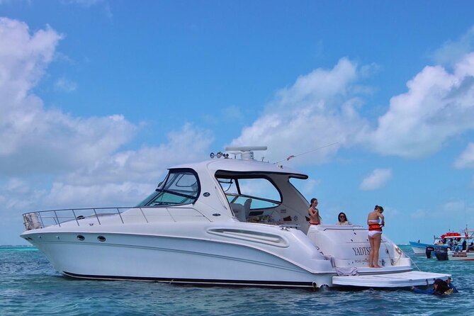 Private Yacht SEARAY SUNDANCER 60ft up to 20 pax 23P1 - Life on board: crew, comfort, and supplies