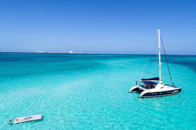 Puerto Morelos Secret Sandbar Catamaran Sail - An easygoing cruise through Puerto Morelos National Park