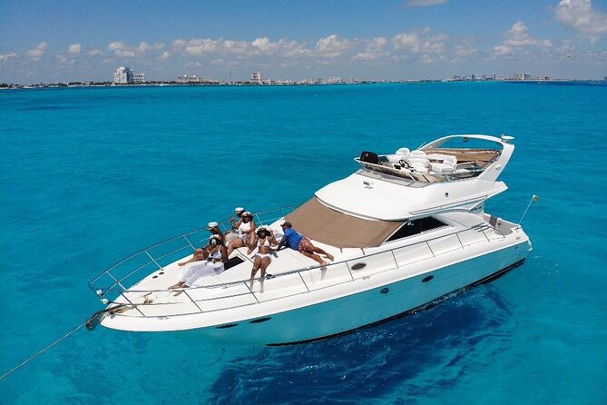 Rent a Private 46ft Yacht in Cancun - Cancun Bay for the short cruise