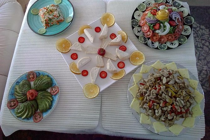 Rent a Private Yacht or Boat for 4 hrs from Playa Mujeres -SR55H4 - What you eat and drink aboard