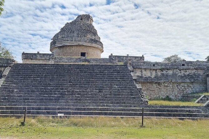Riviera Maya Tour: Chichen Itza & Ik Kil + Hubiku Cenotes - Cenote Ik Kil brings the first swim